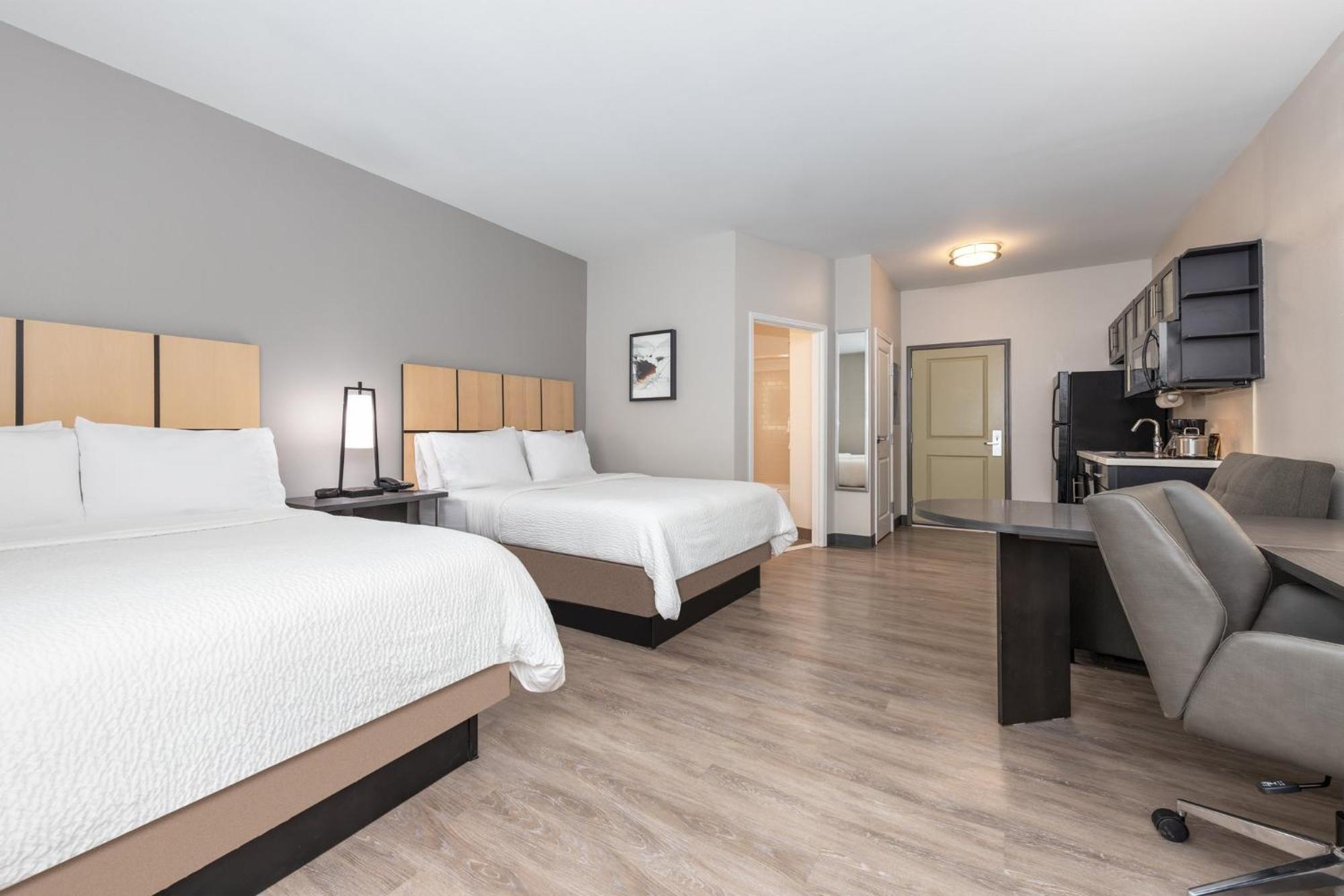 Studio Suite Two Queen Beds