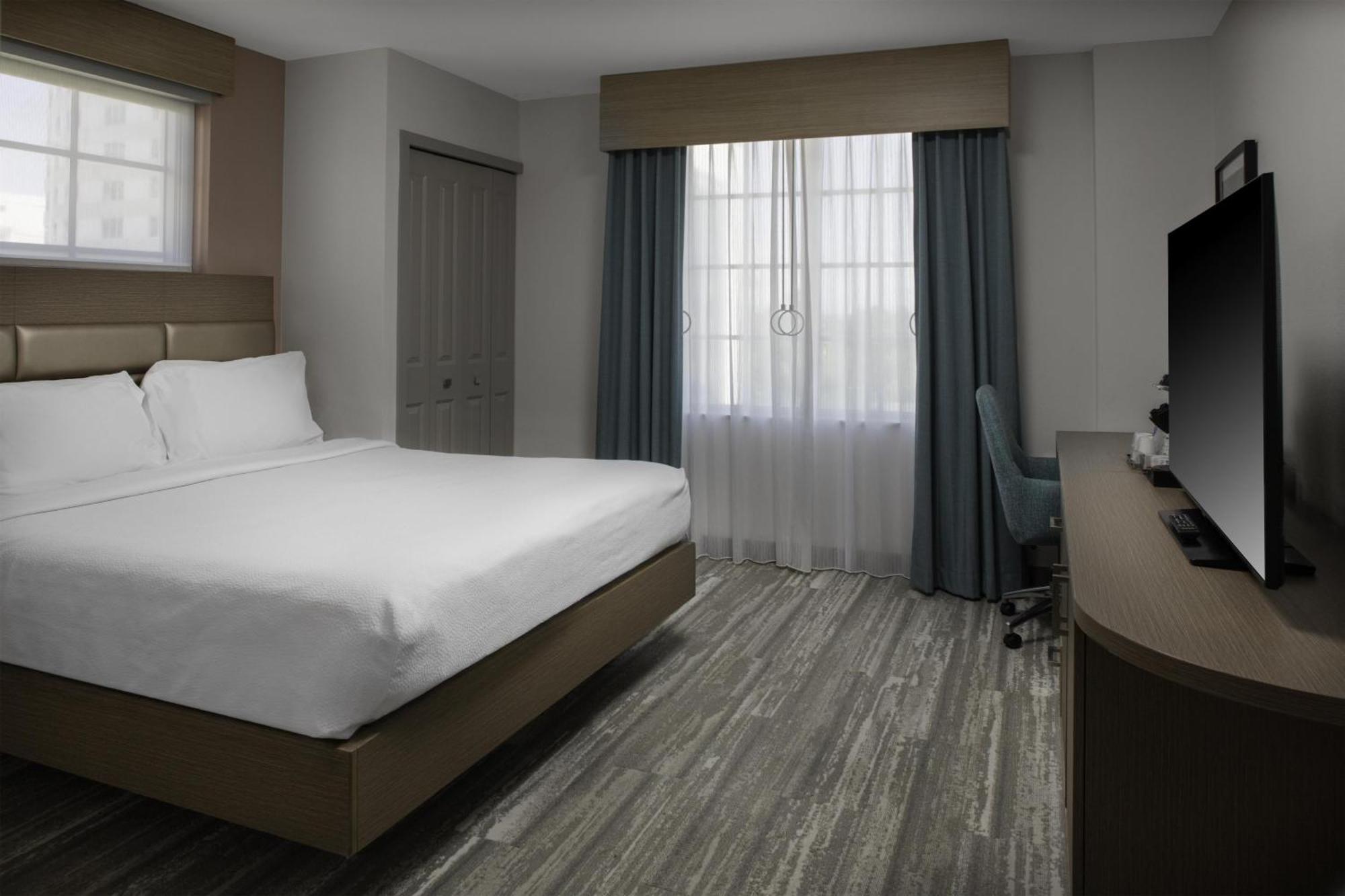 Quarto com Cama King-size