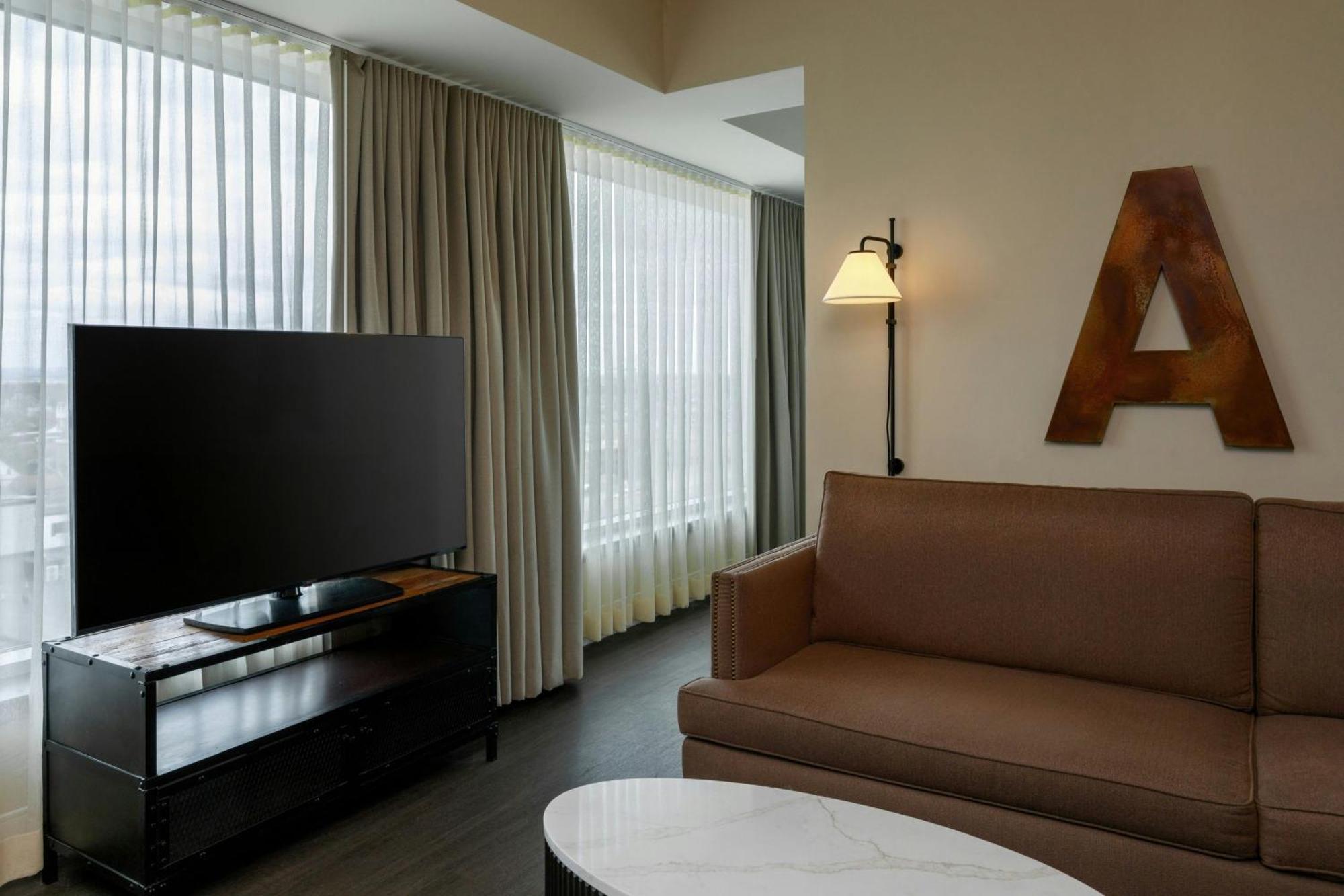 One-Bedroom Suite