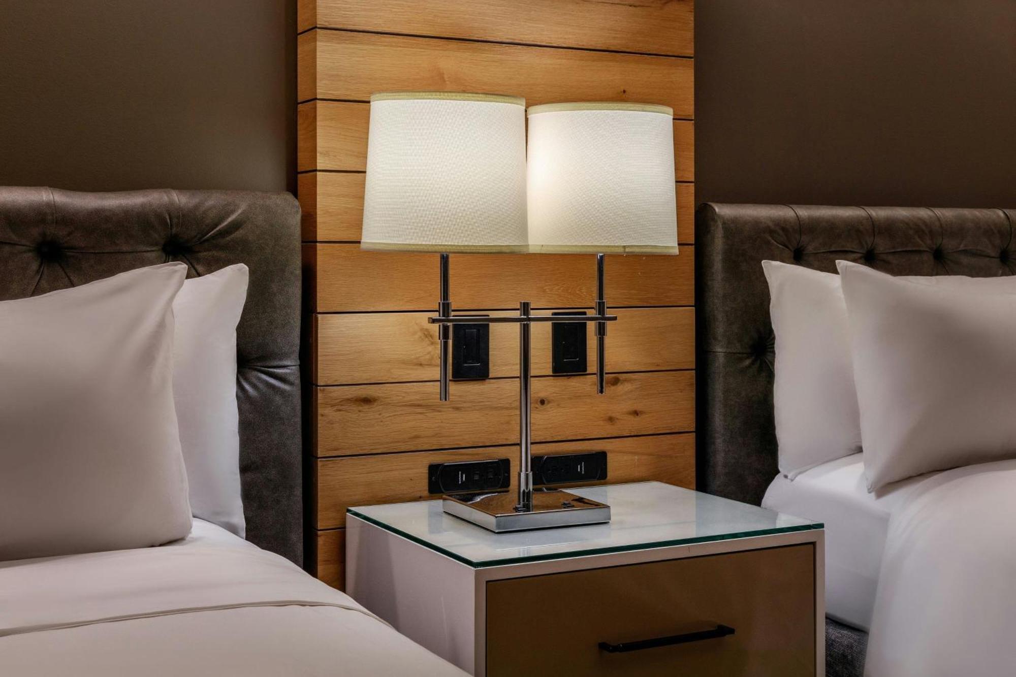 Guest Room Two Queen Beds City View