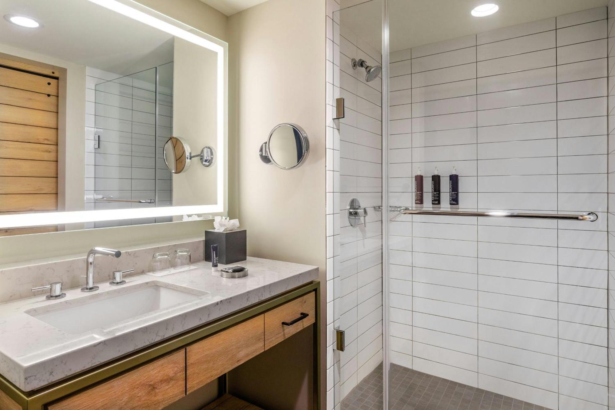 Guest Room Two Queen Beds City View