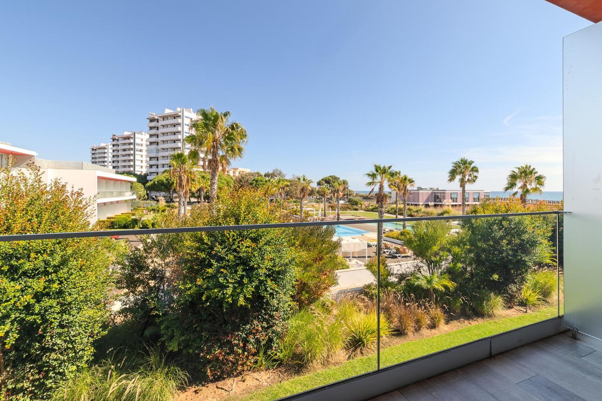Superior Double or Twin Room Pool View
