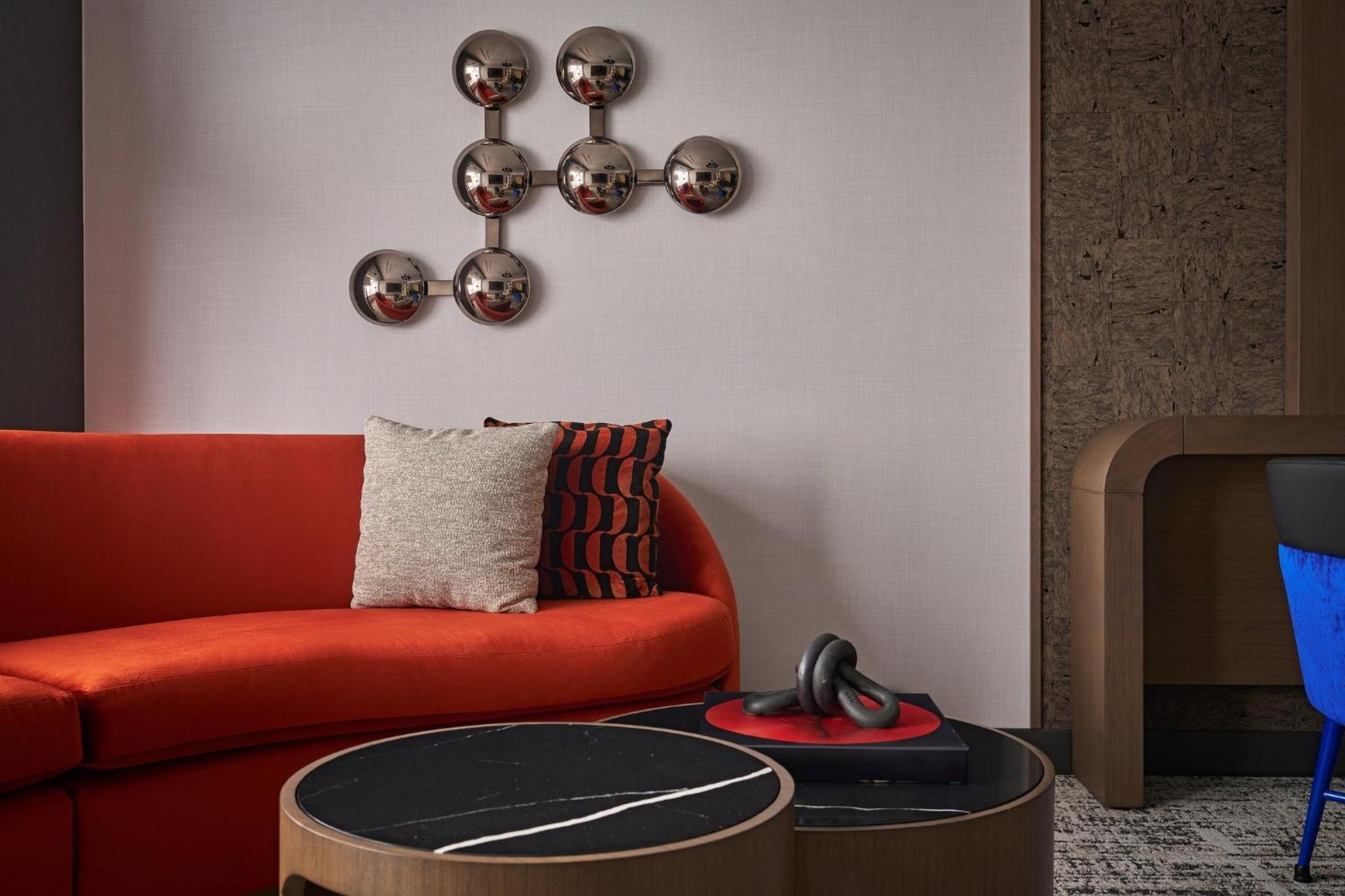 Luxury Corner Suite