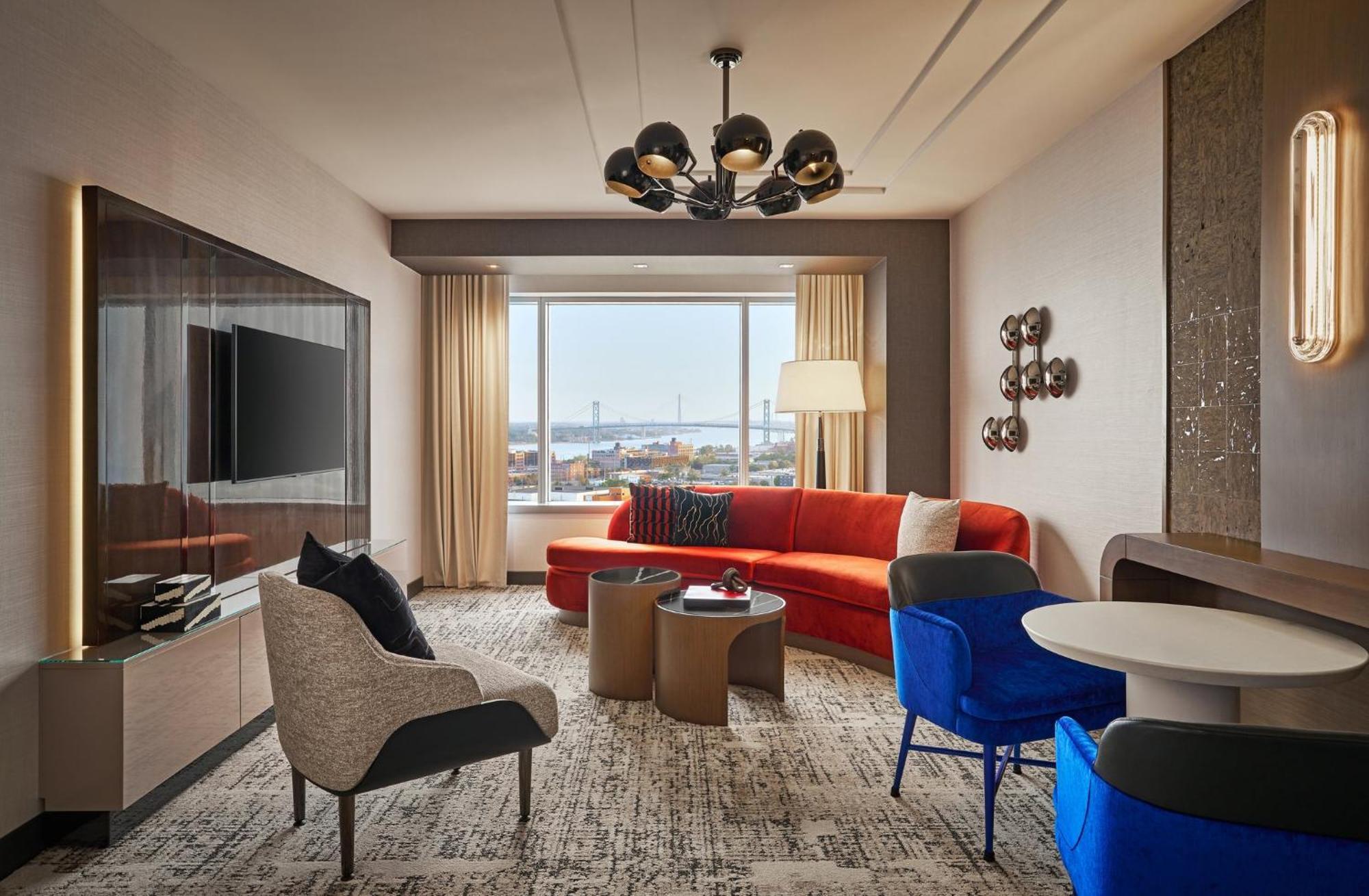 Luxury Corner Suite