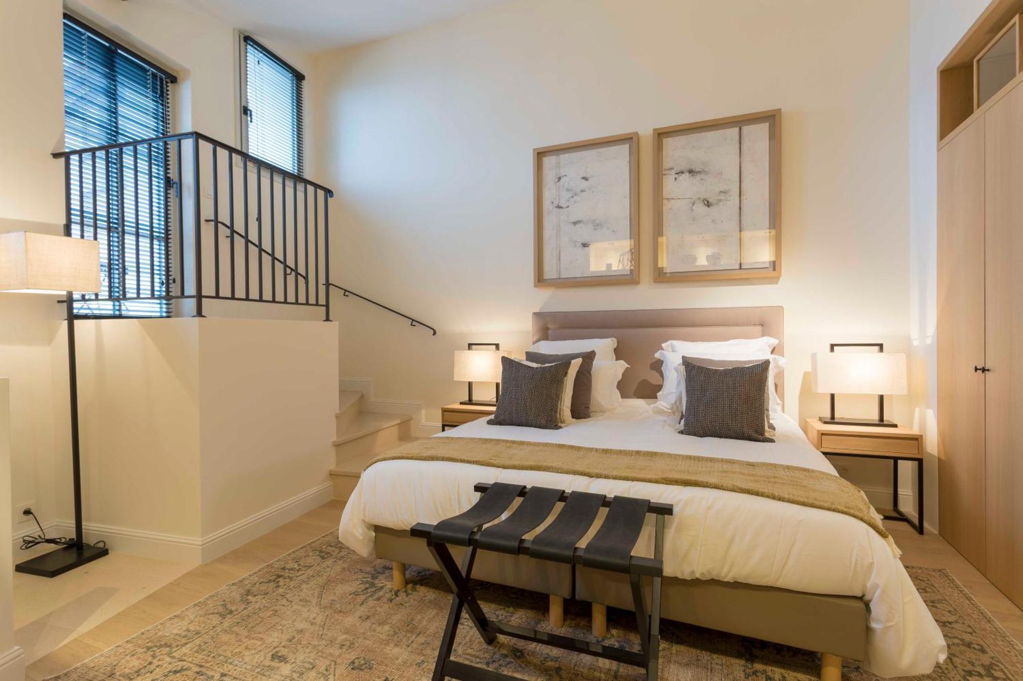 Prestige Room