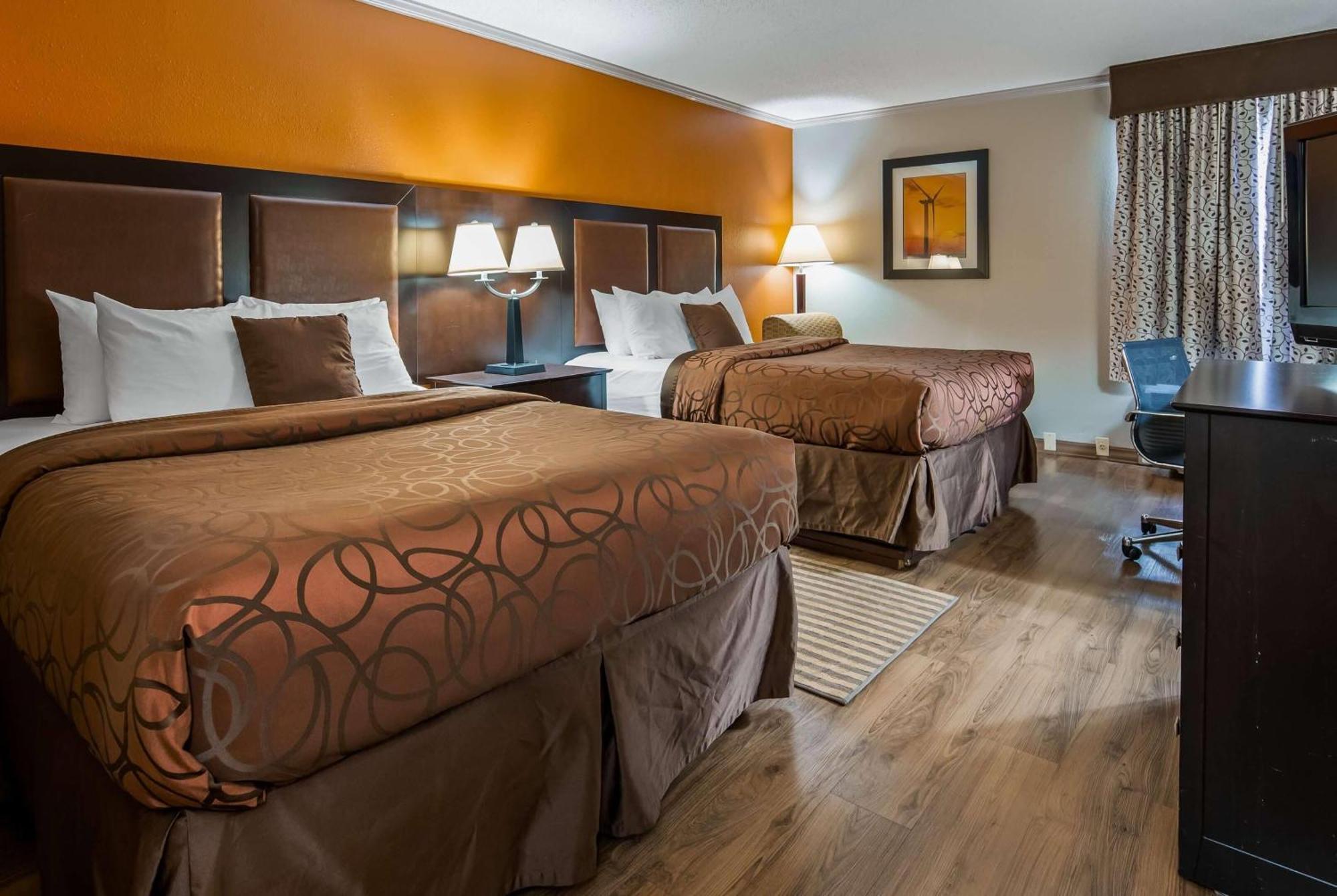 Queen Room with Two Queen Beds - Non-Smoking