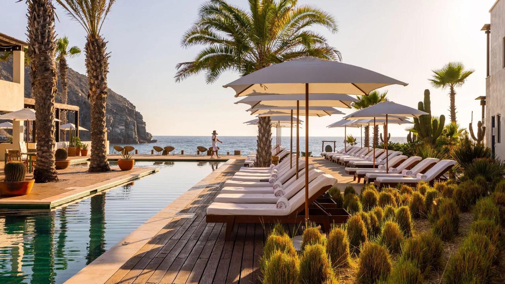 King Room Pool View