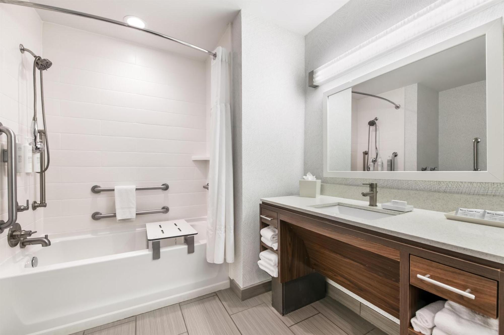King Suite Mobility Access or Non-Smoking
