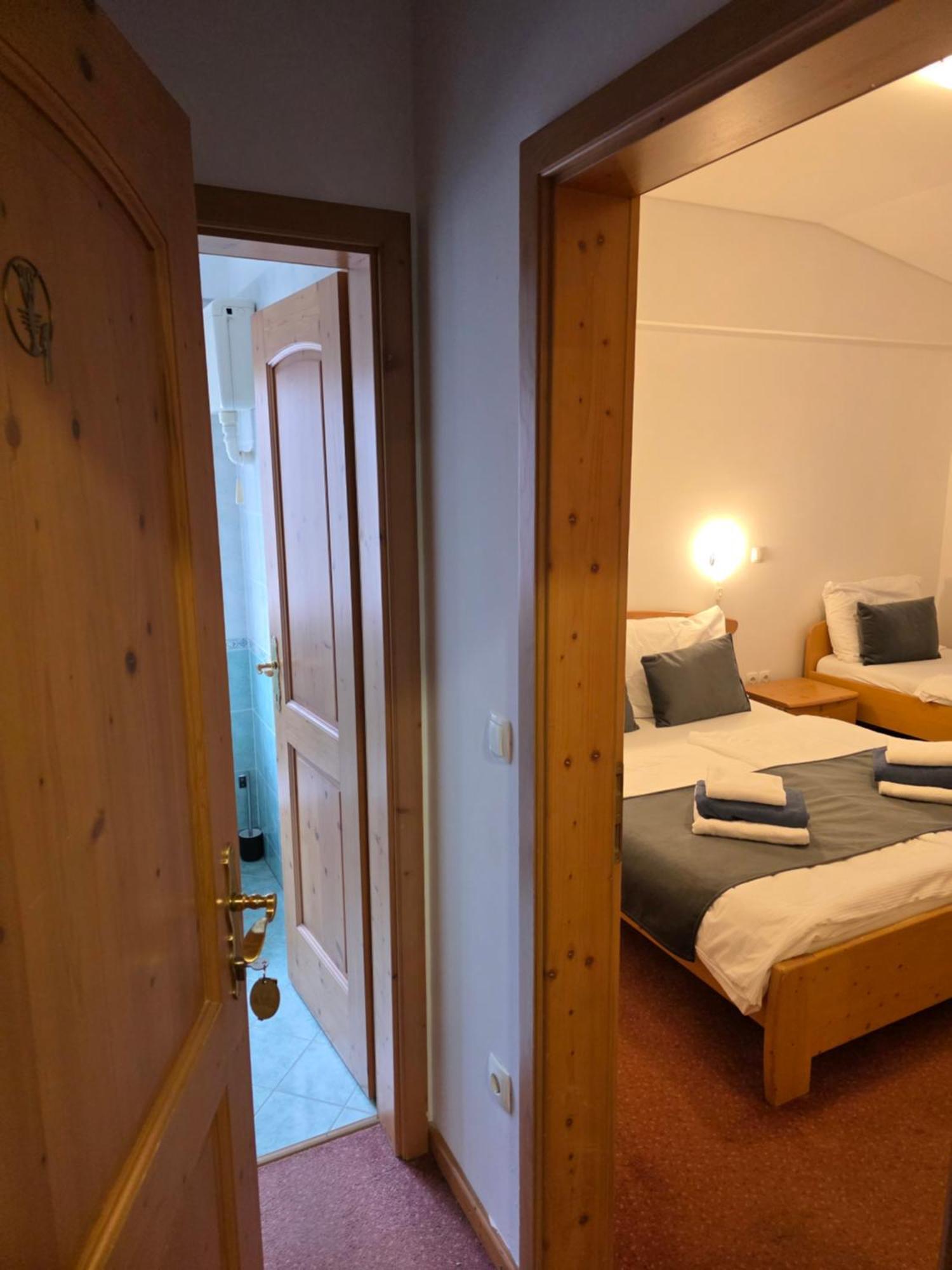 Familienzimmer mit Bad