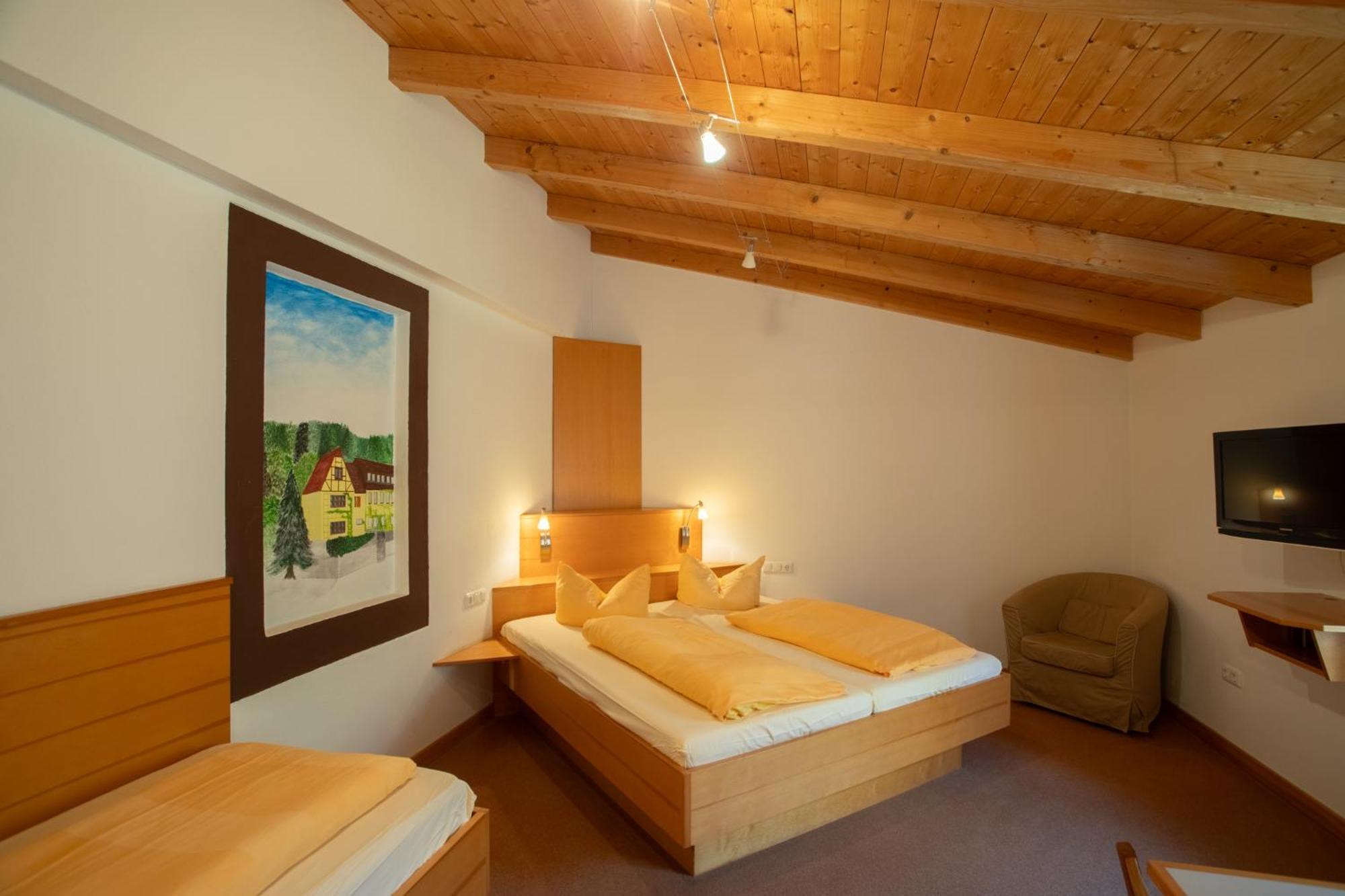 Dreibettzimmer