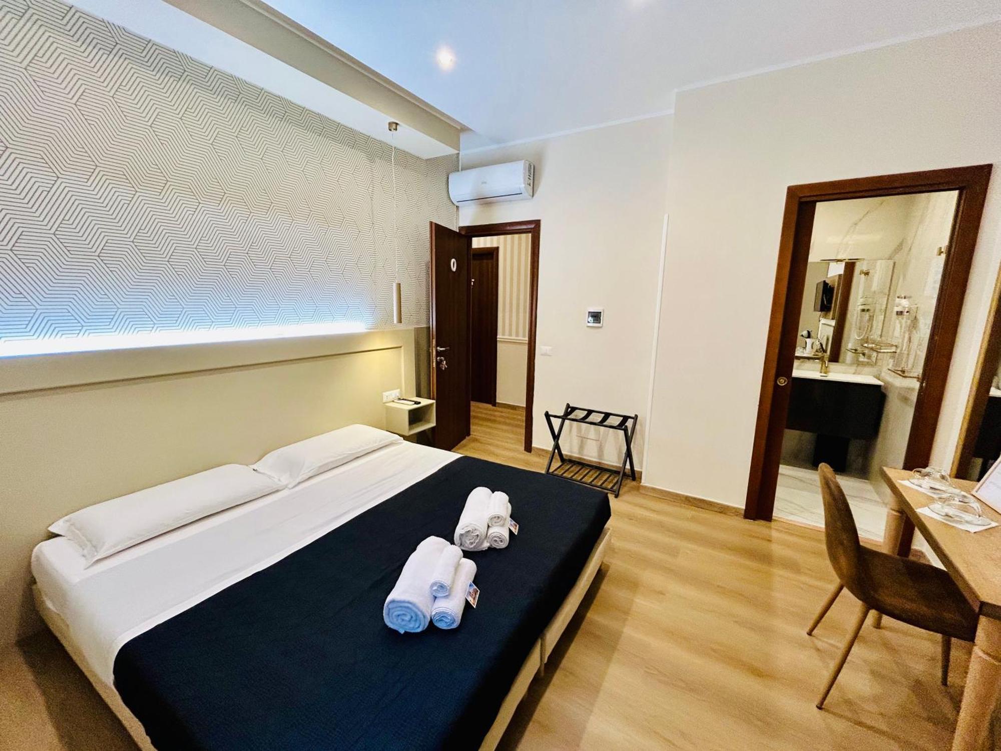 Deluxe Double or Twin Room