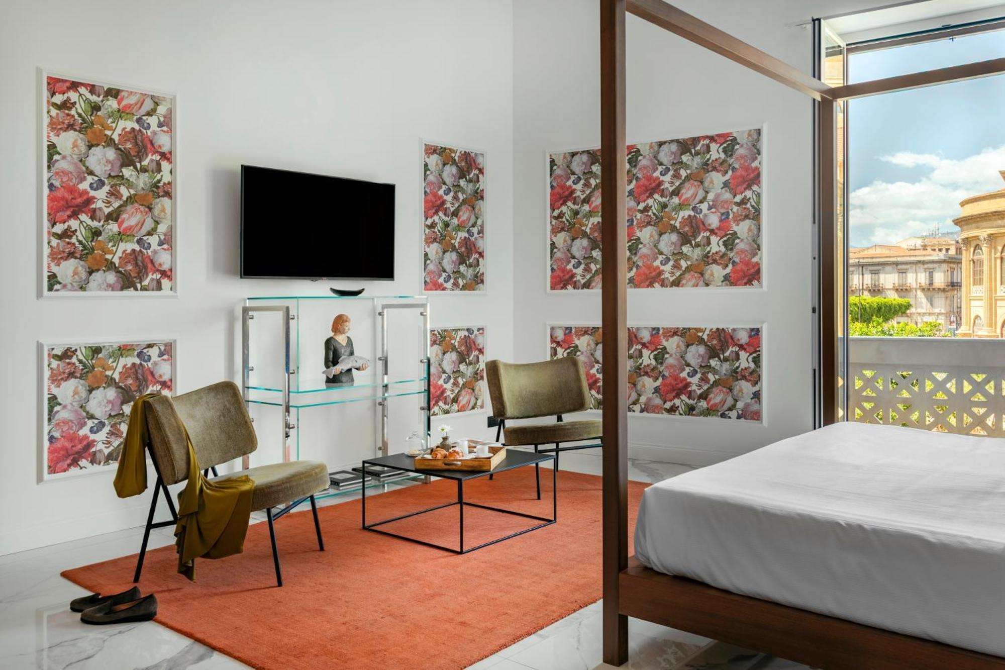 Deluxe Queen Suite