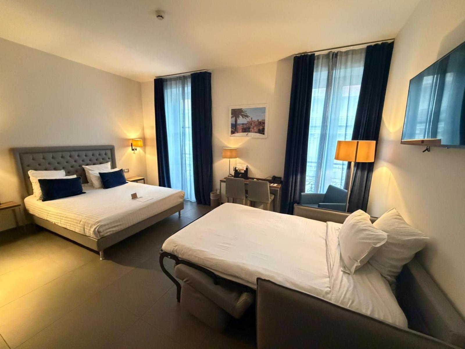 Executive Triple Room