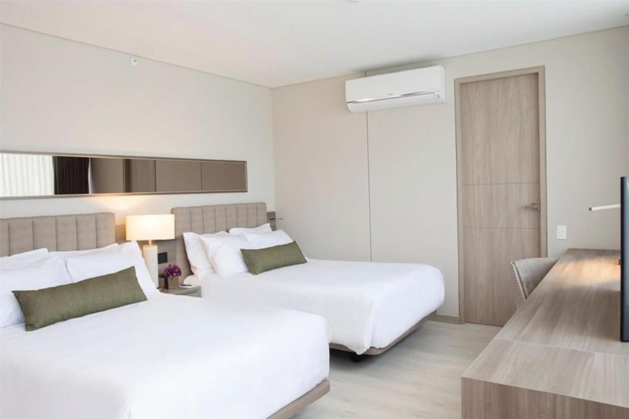 Studio Two Double Beds Kitchenette