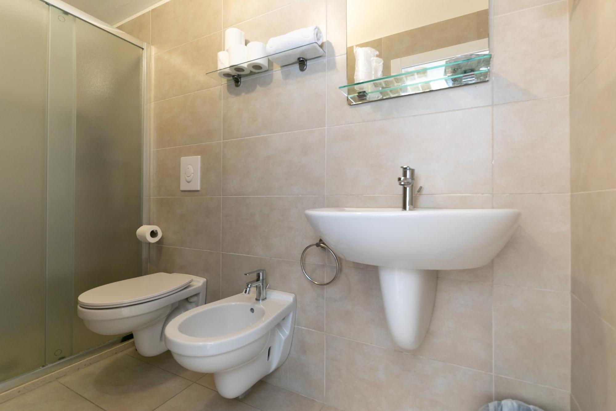 Family Room Private Bathroom