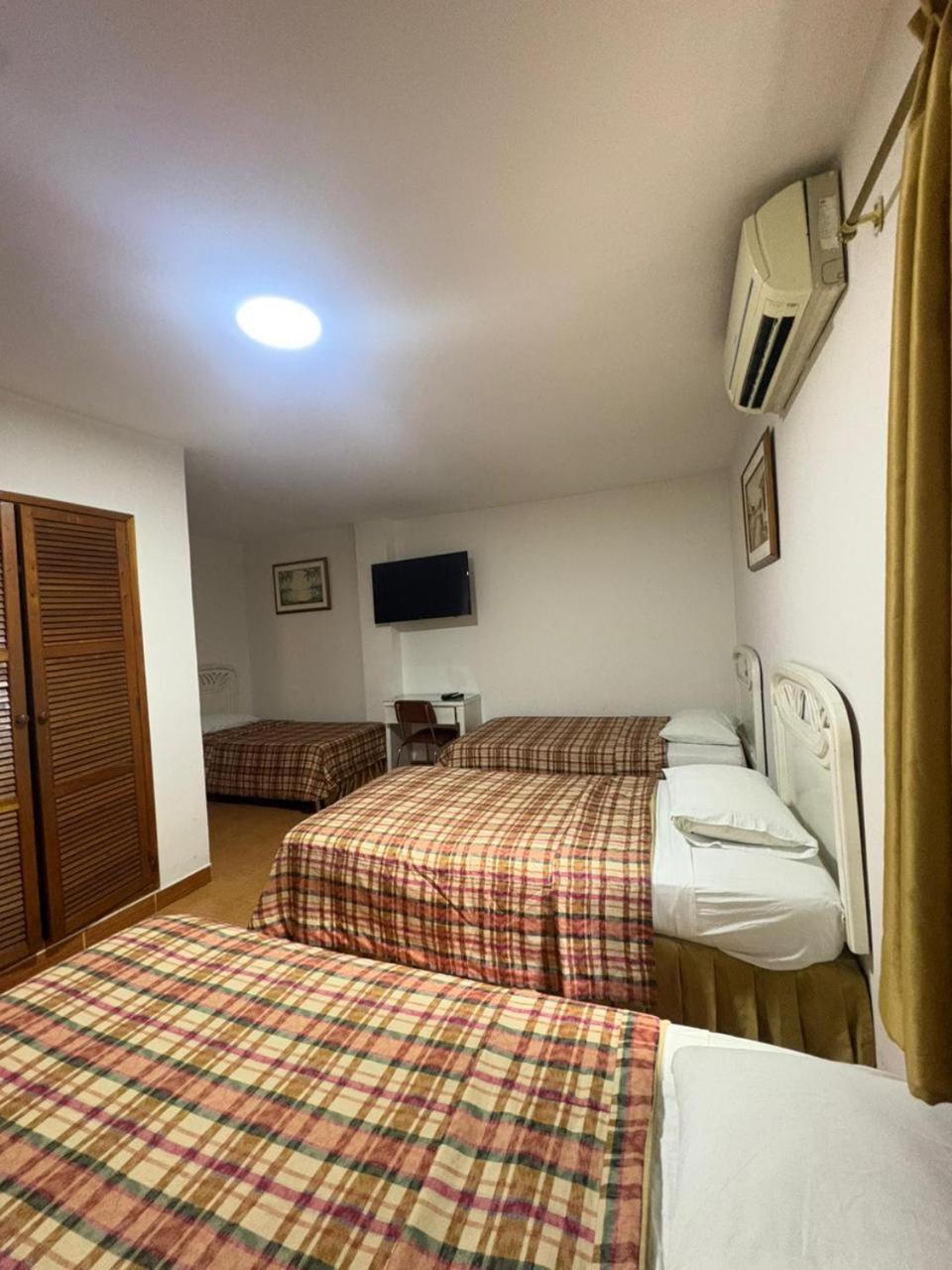 Classic Quadruple Room