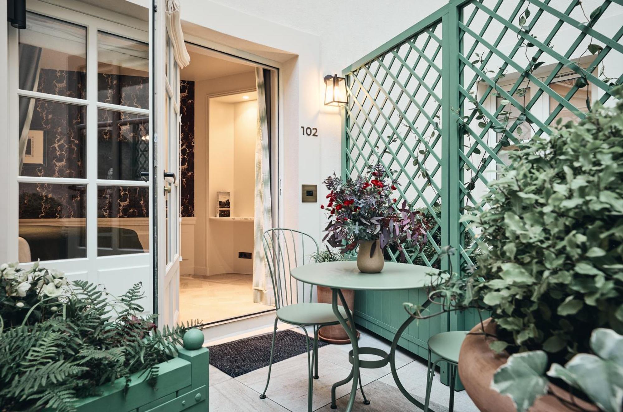 Superior Room Terrace