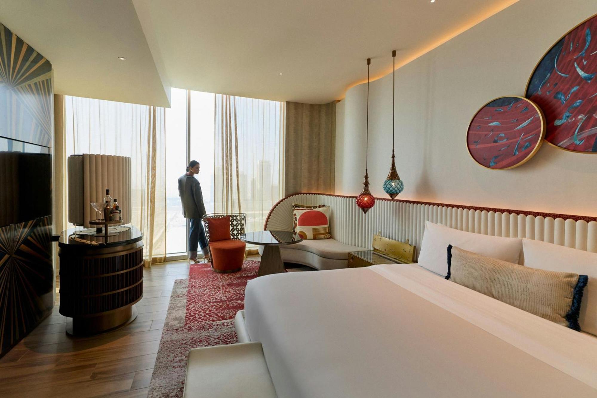 Deluxe King Room Harbor View Balcony