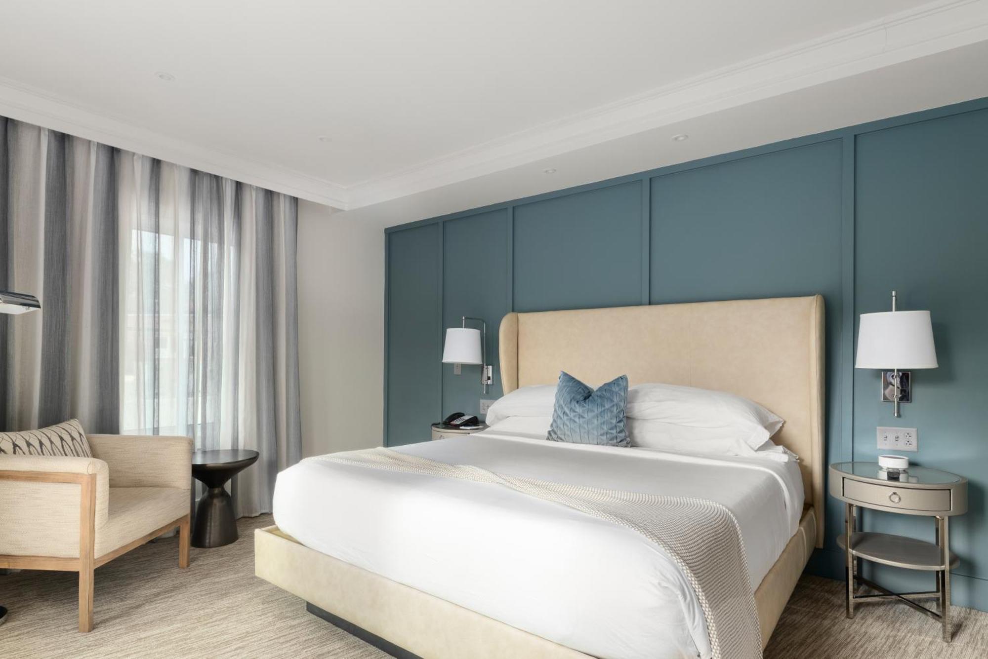 Standard King Room