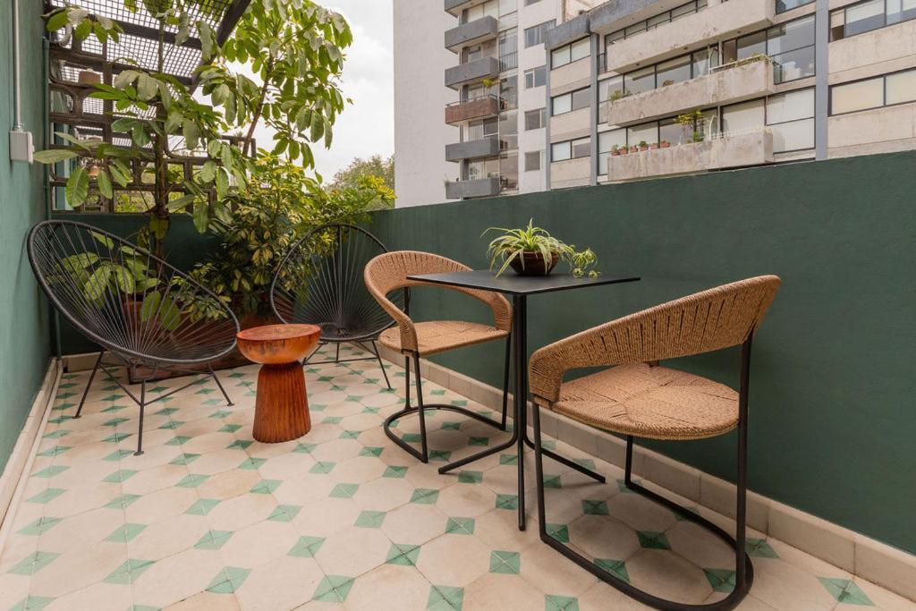Studio Terrace,1743691950:JPEG