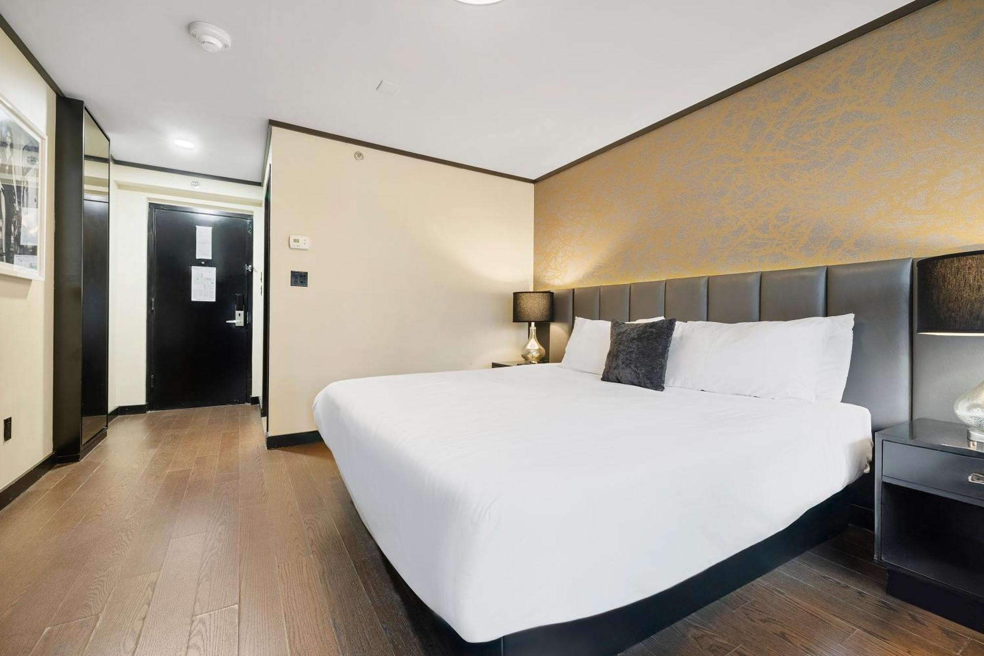 Superior Queen Room