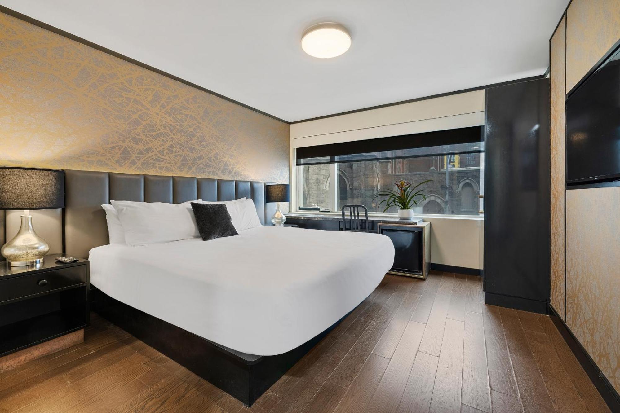 Superior Queen Room