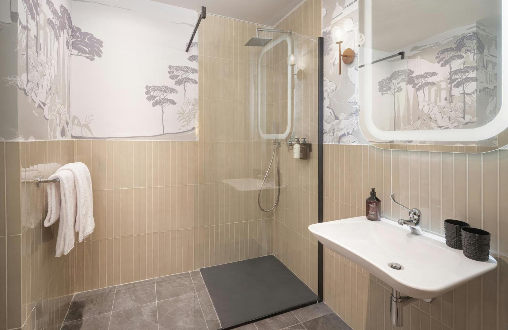 NYX Suite