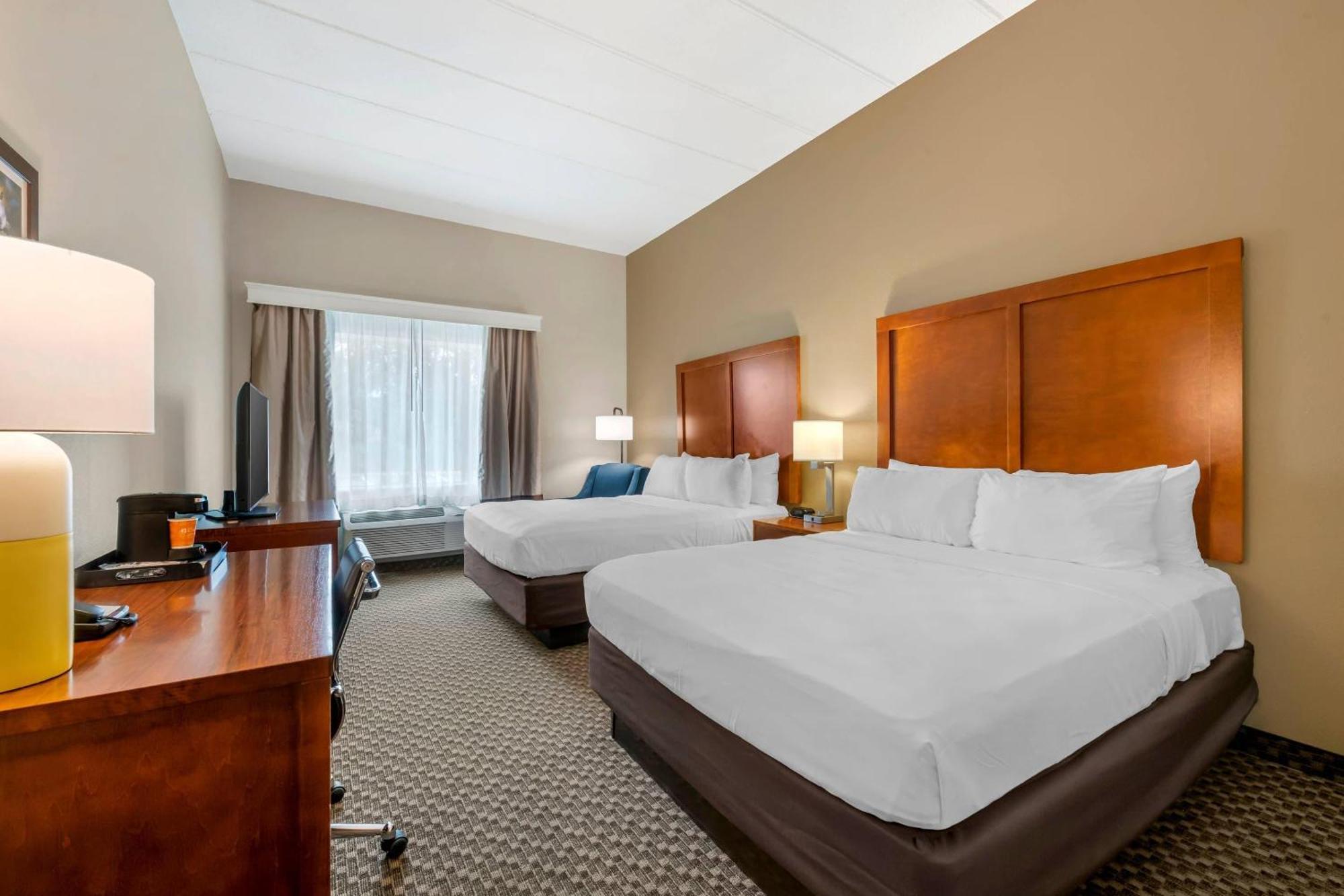 Queen Room with Two Queen Beds - Non-Smoking,1746839776:JPEG