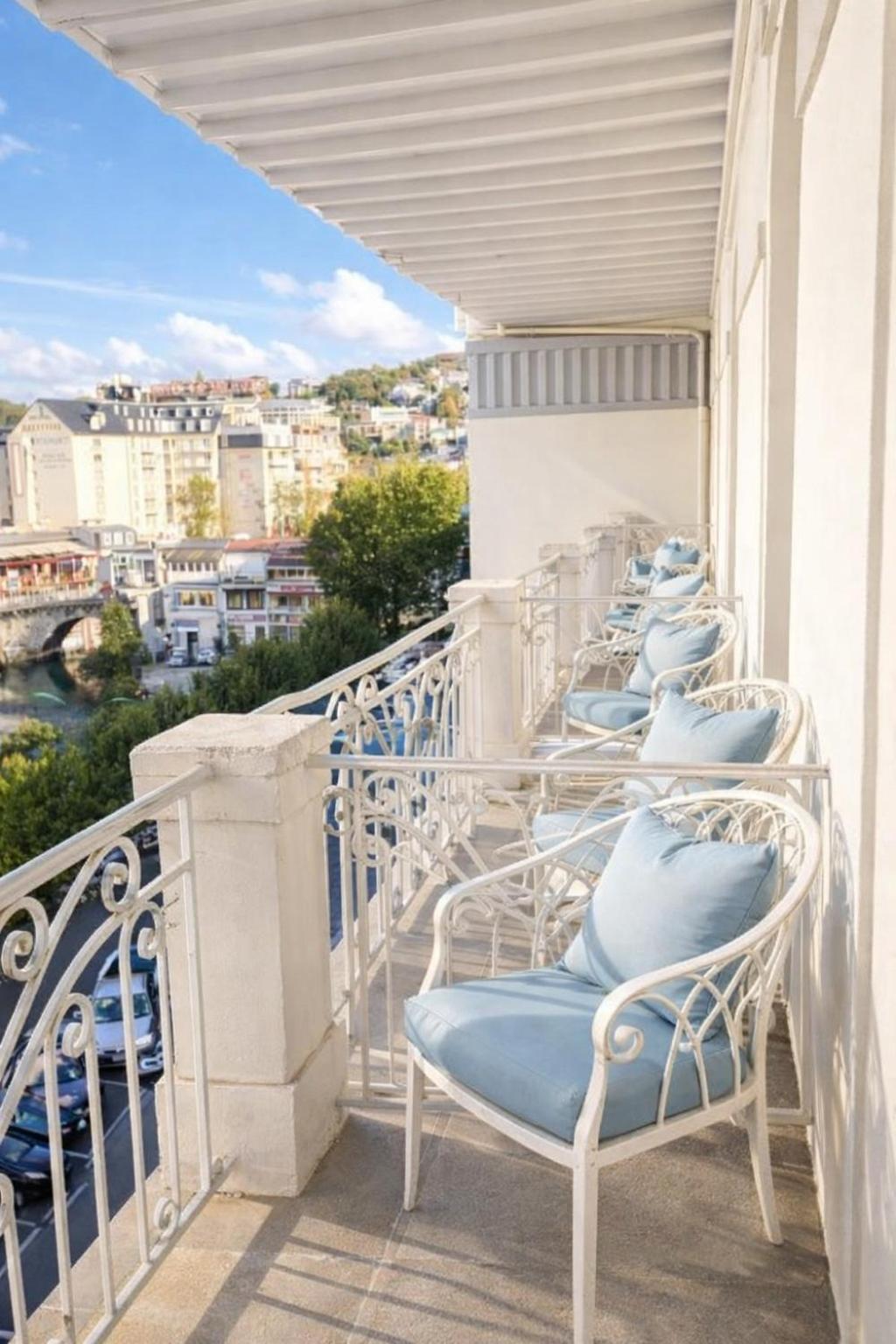 Double or Twin Room Balcony