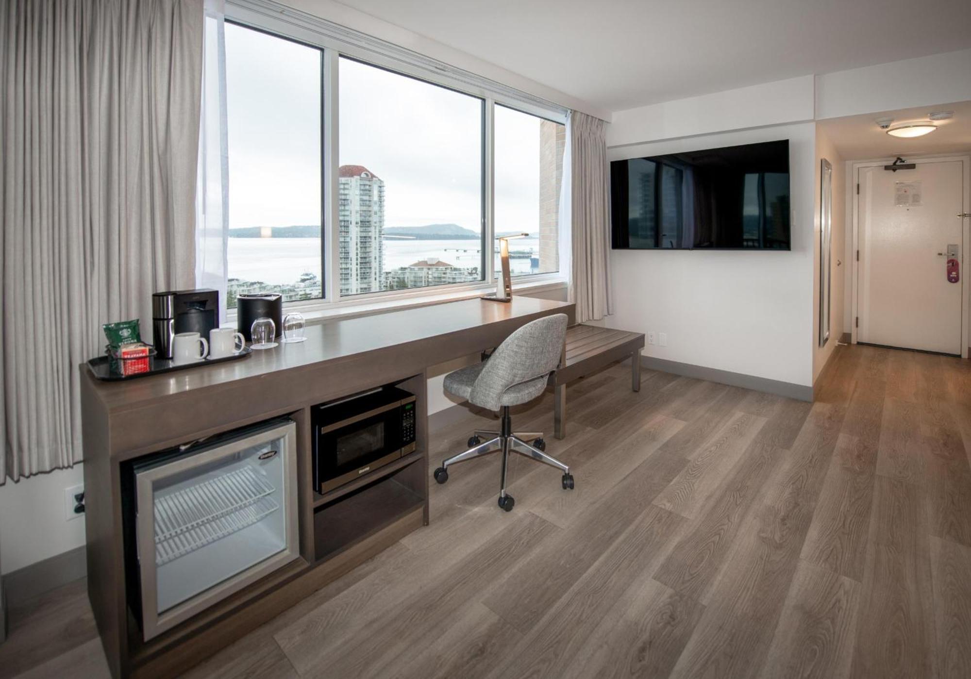 Coast Premium King Ocean View