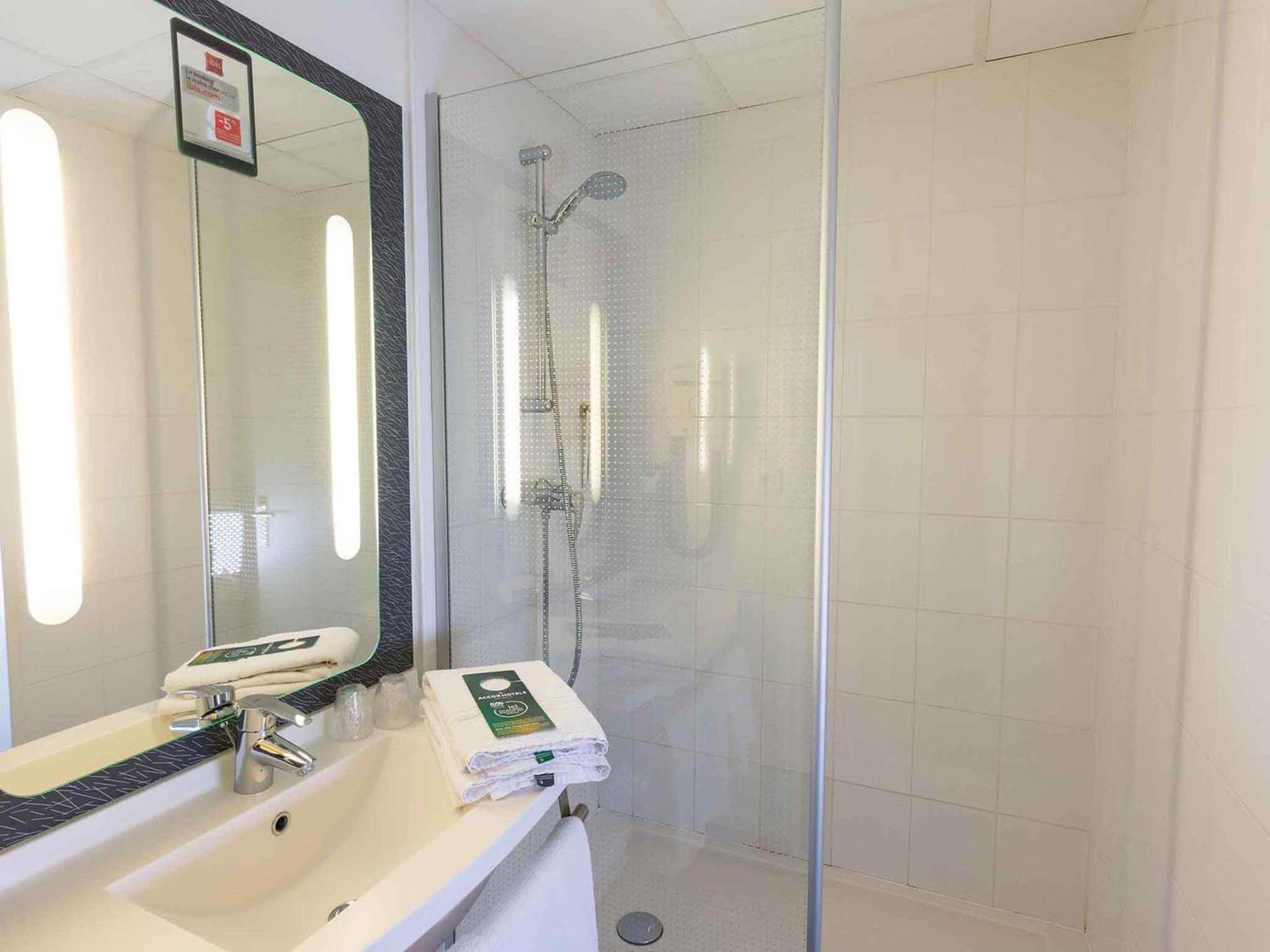 Chambre Standard avec 1 Lit Double et 1 Lit Simple