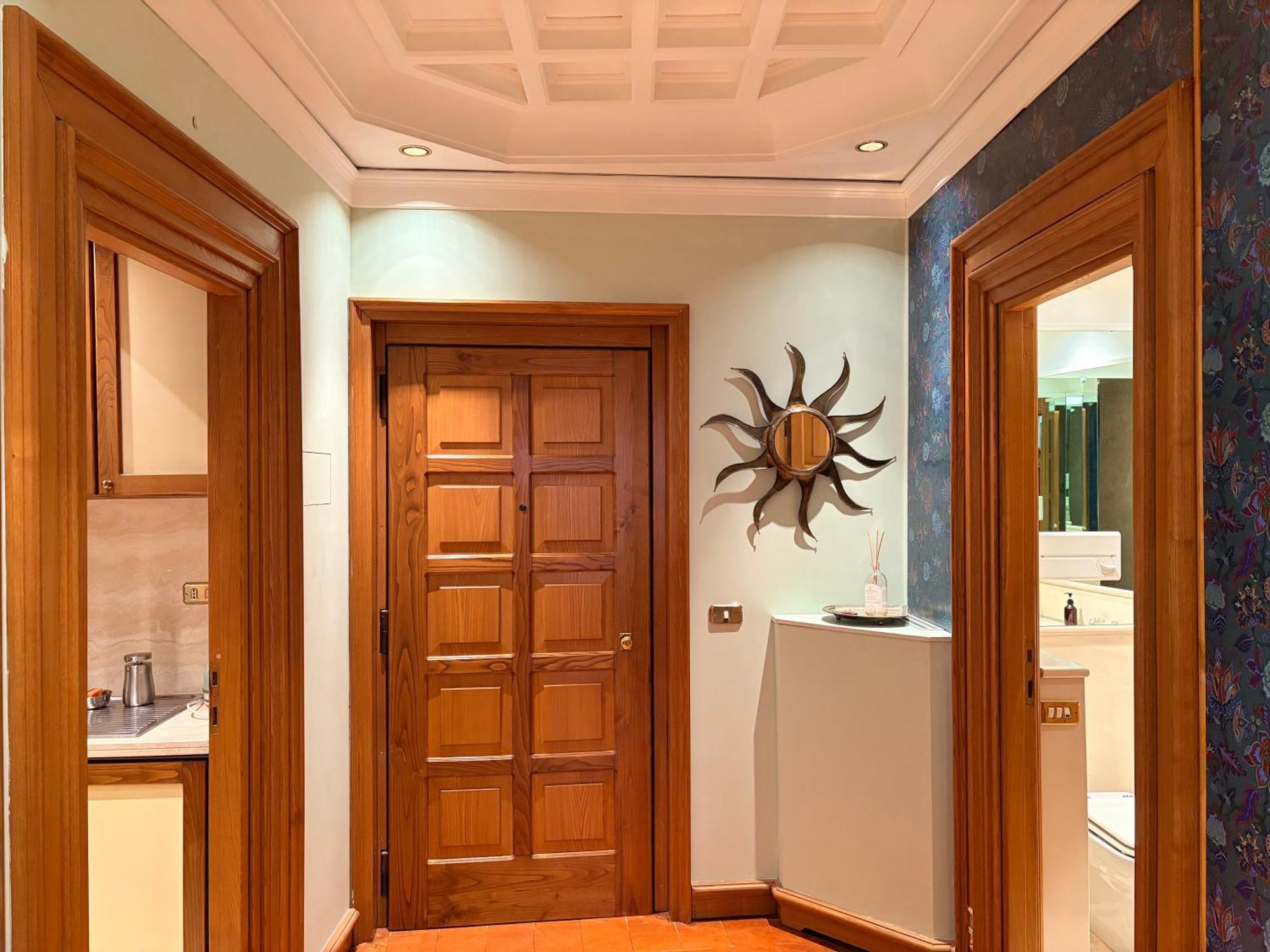 Superior One-Bedroom Apartment