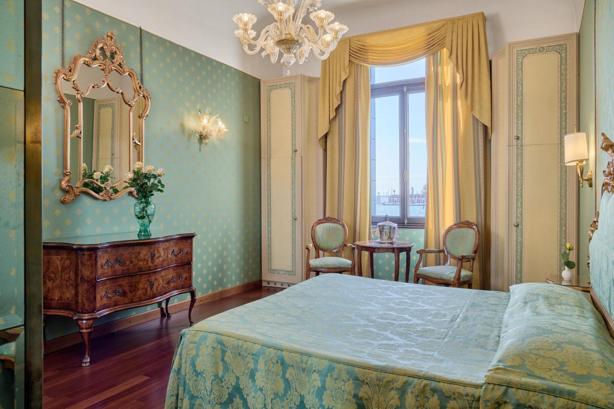 Superior Triple Room with Lagoon View