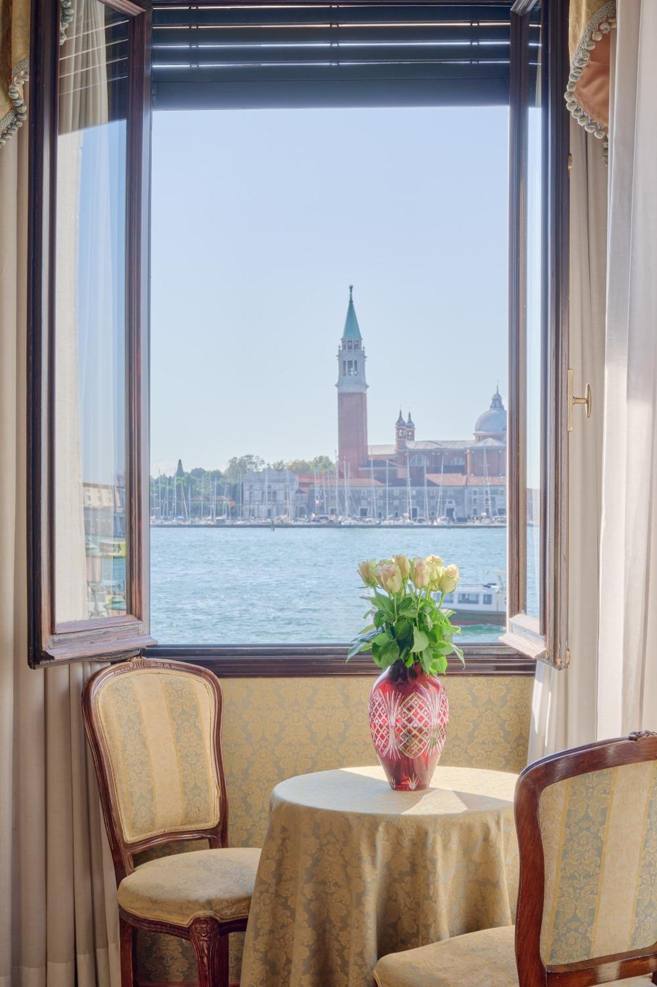 Superior Double Room Lagoon View