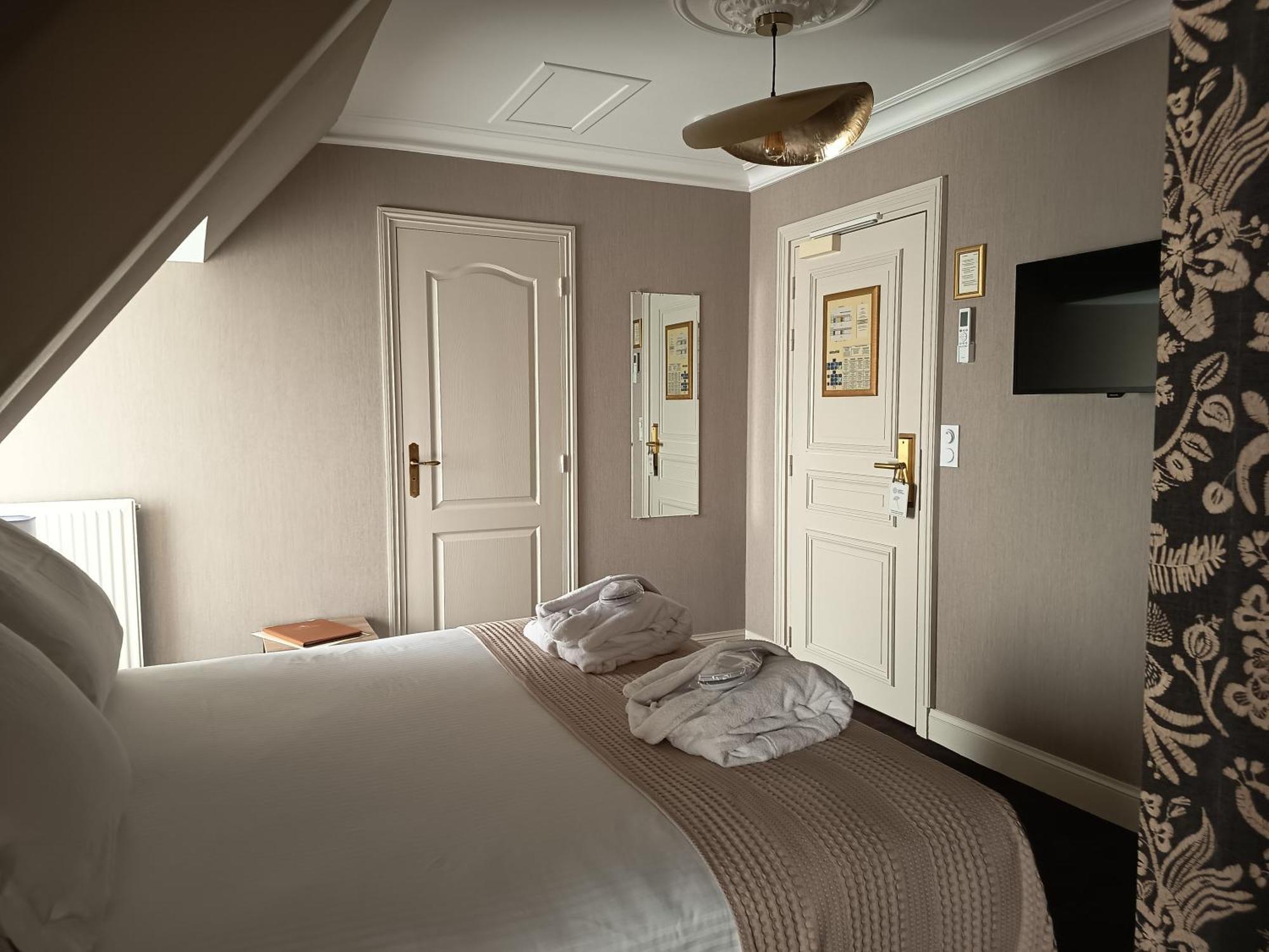 Small Double Room
