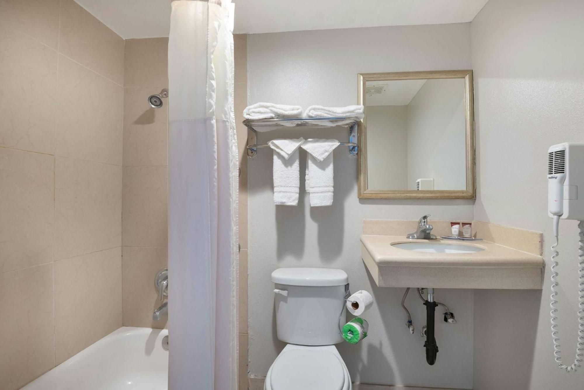 Superior Room Two Double Beds Smoke