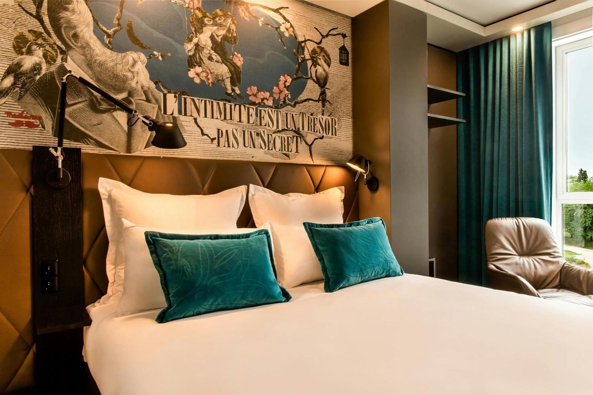 King Room,1747023762:JPEG