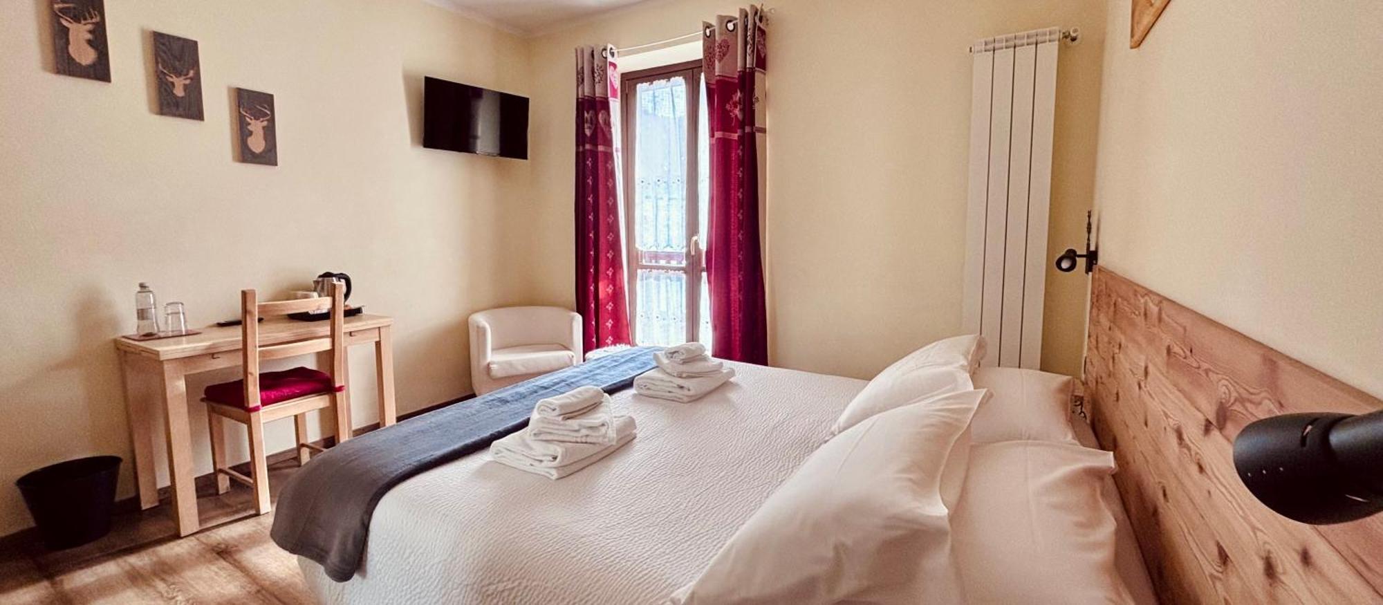 Standard Double or Twin Room Balcony