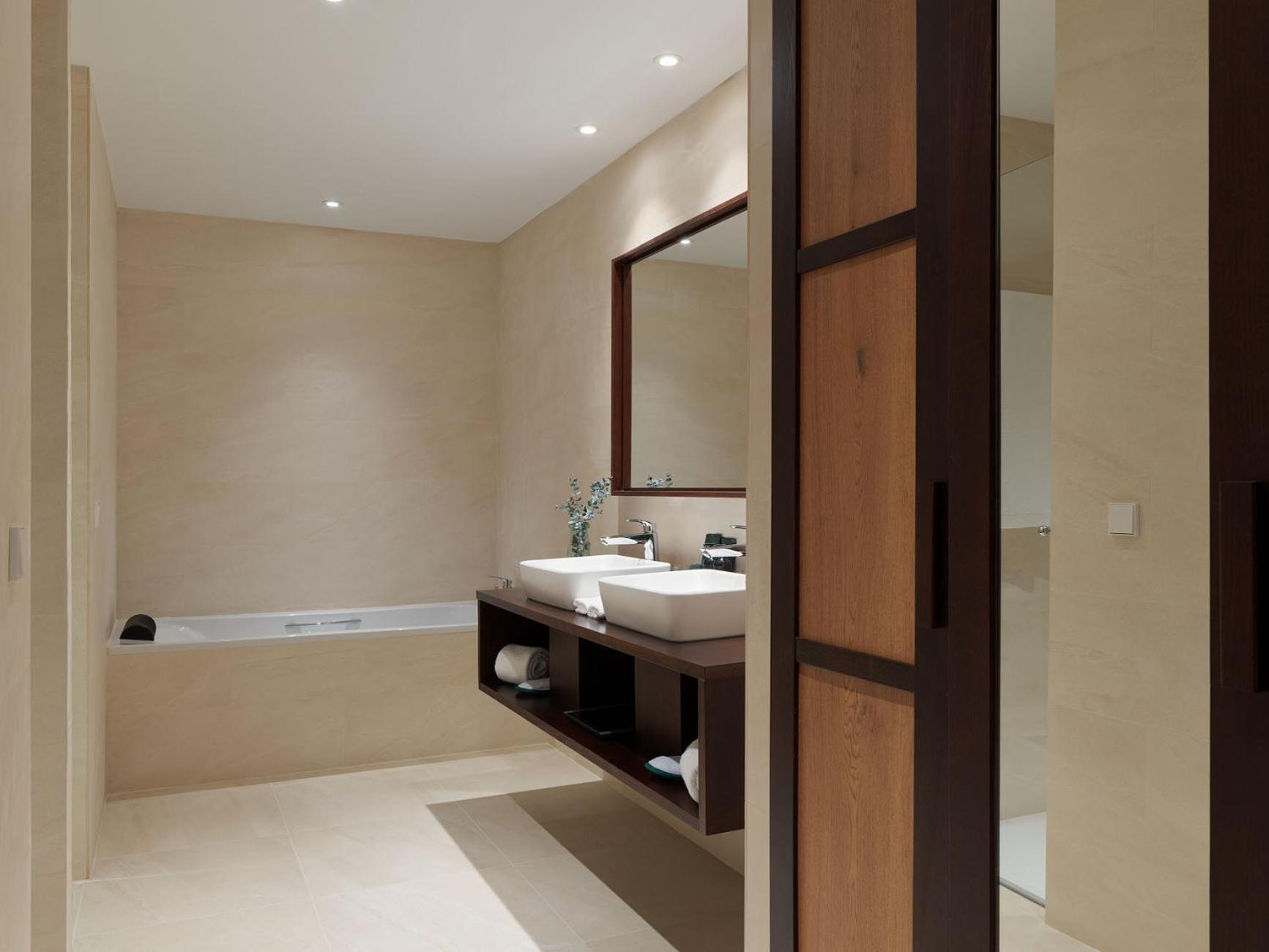Deluxe Double Room Mountain View