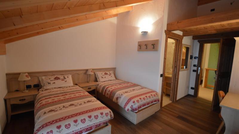 Twin Room,1749177189:JPEG