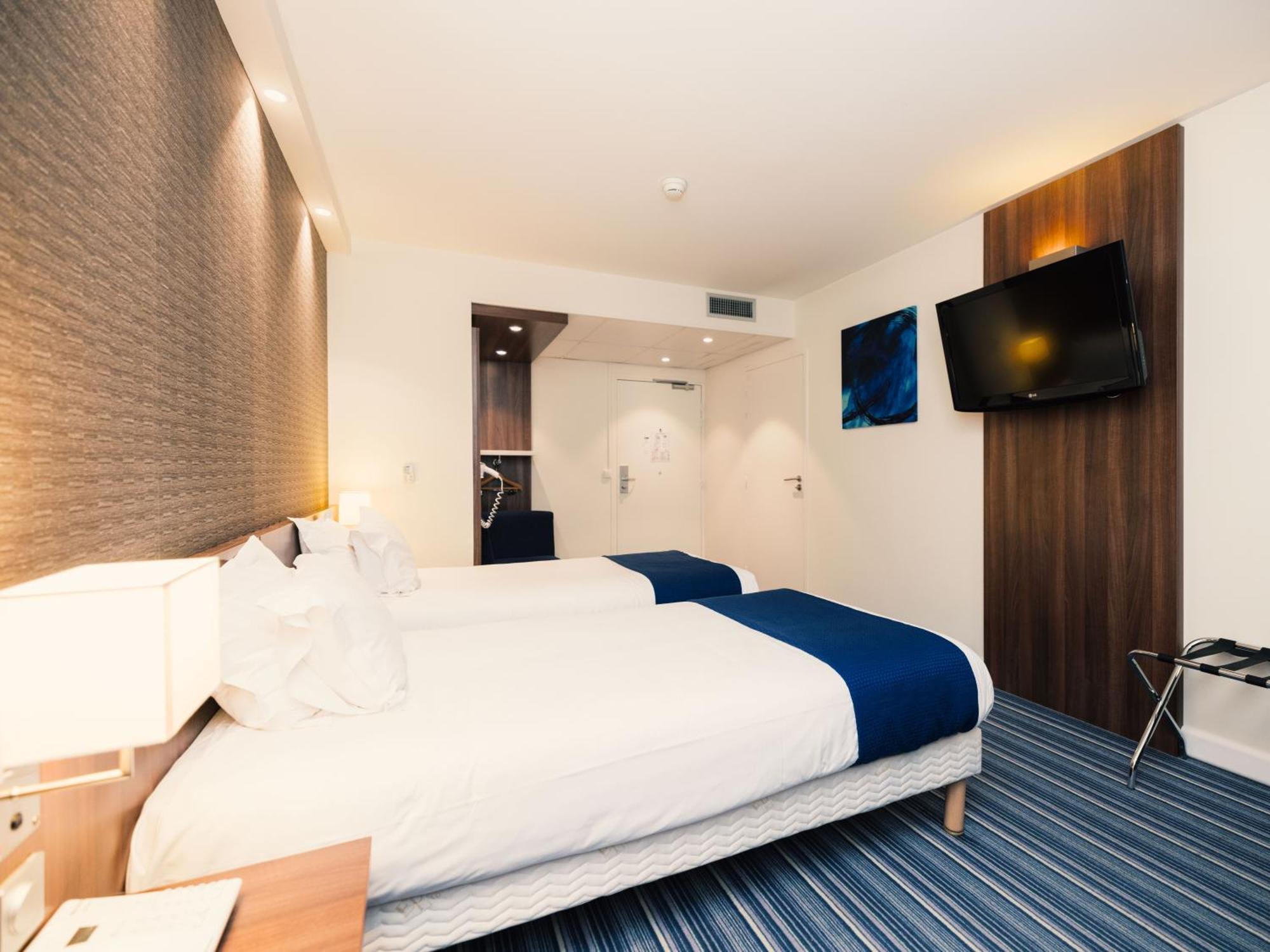 Standard Twin Room Accessible