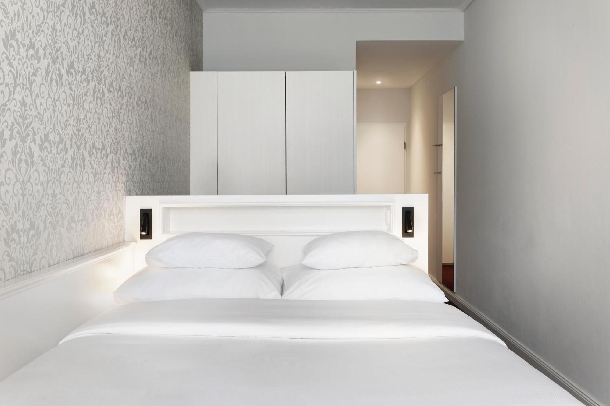 Classic Room Double Bed
