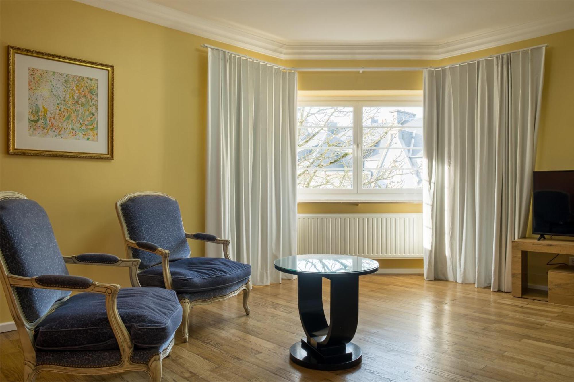 Superior Annexe B