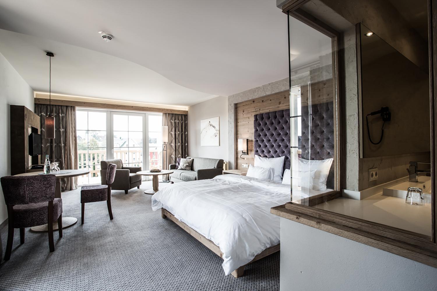 Superior Plus Junior Suite Zimmer mit Balkon