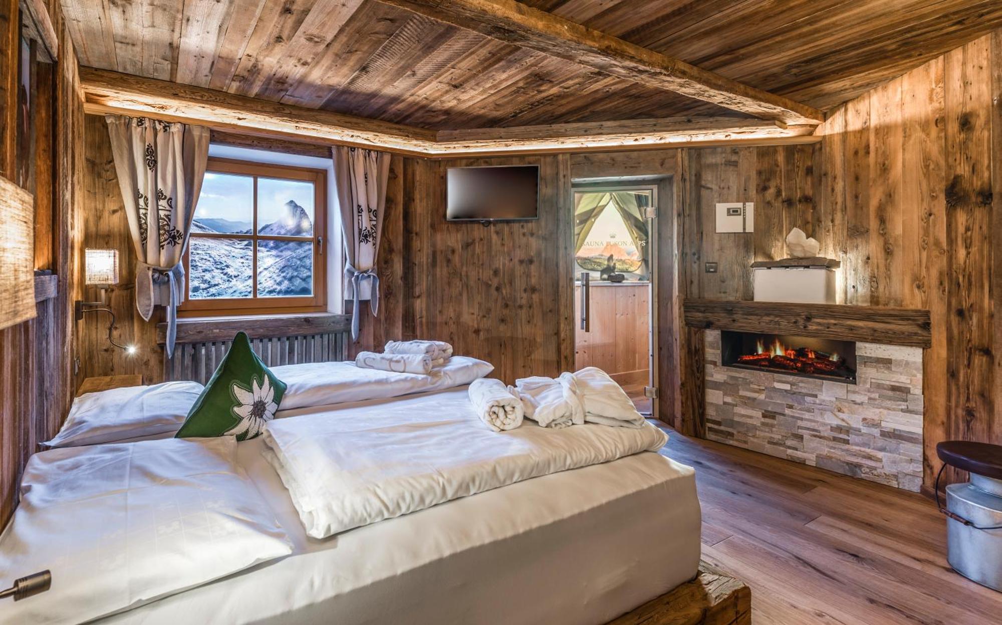 Suite Hot Tub