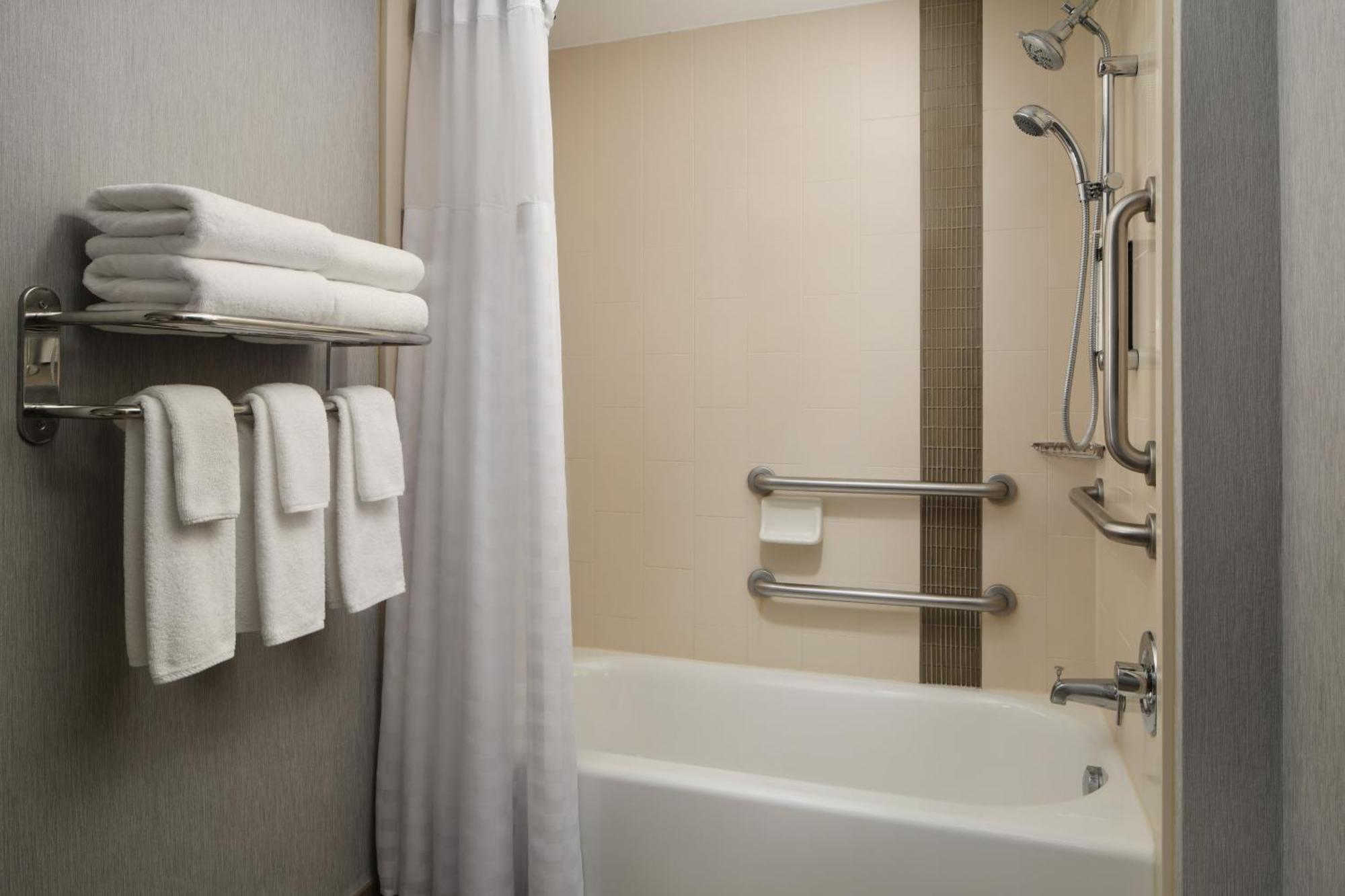 Double Room Two Double Beds Accessible Tub Hearing Access,1756446148:JPEG