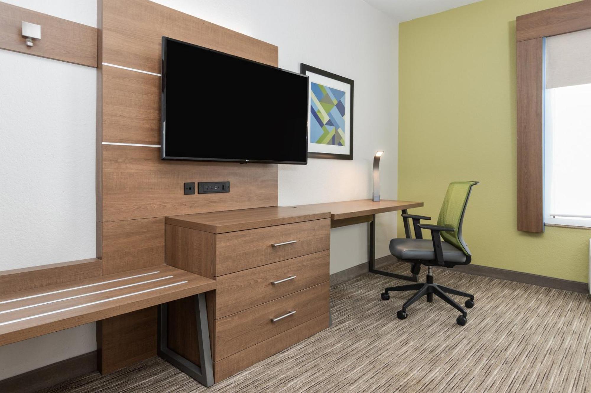 Standard King Room