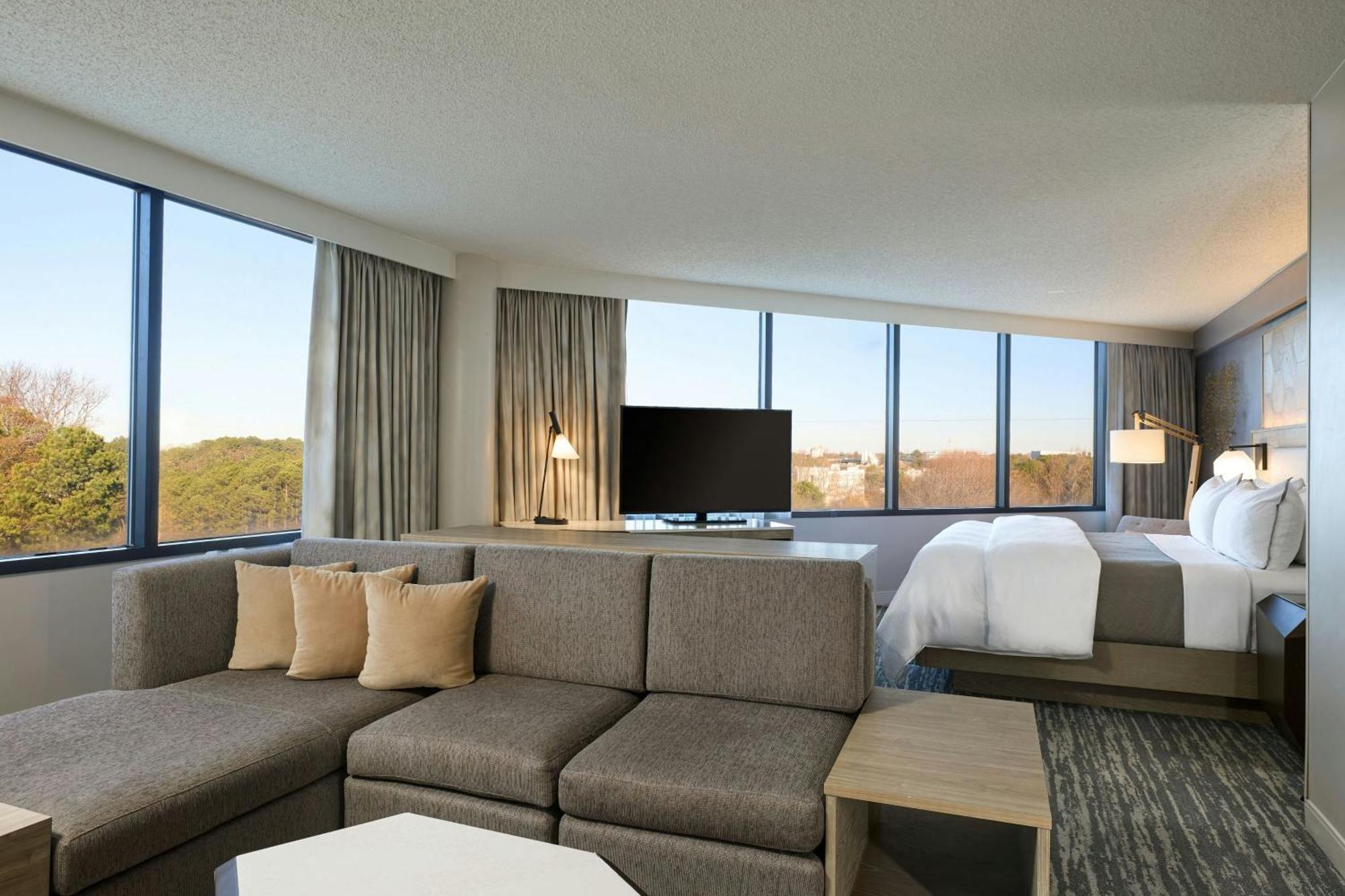 Junior Suite 1 King