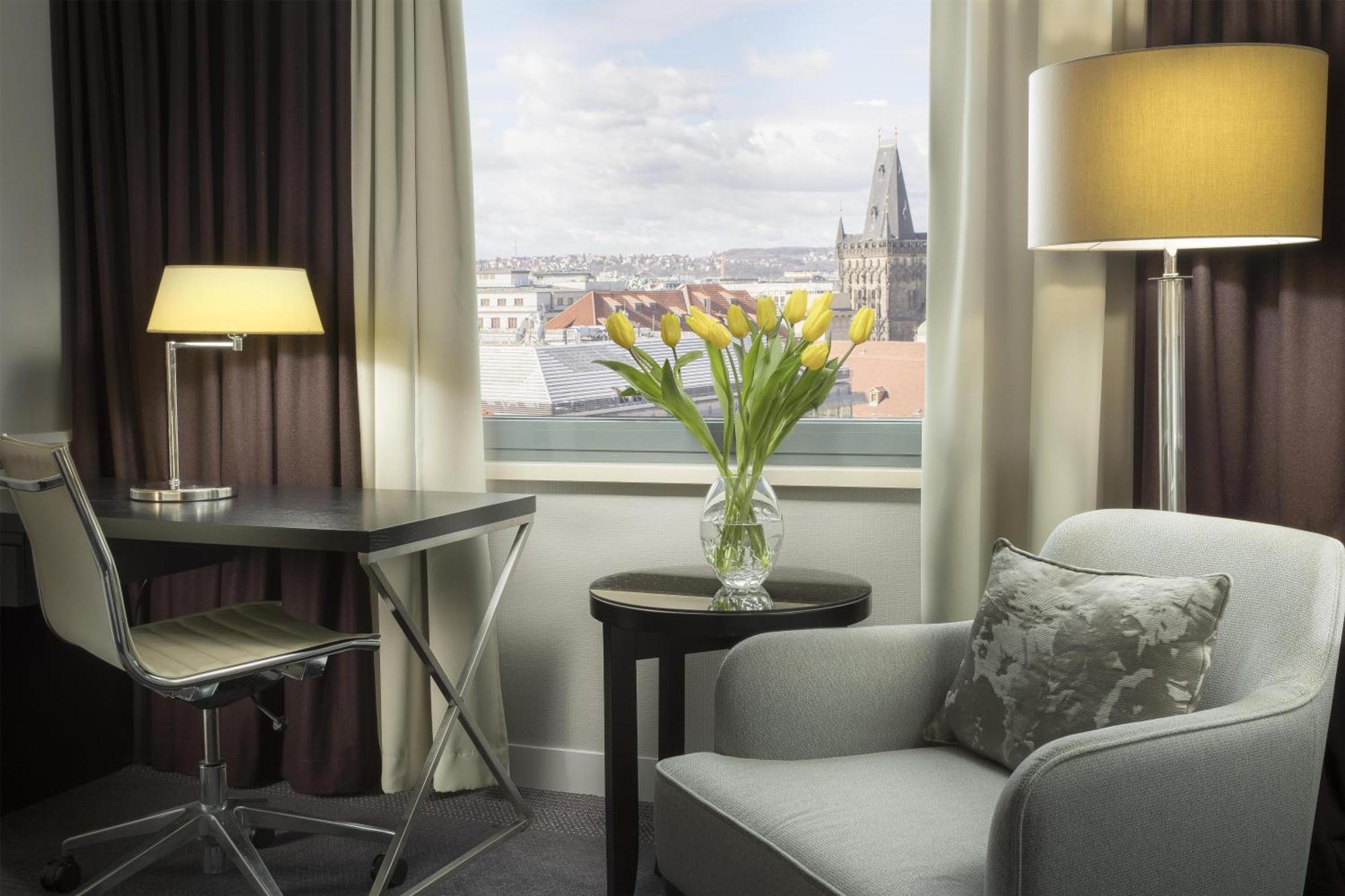 Deluxe Twin Room City View