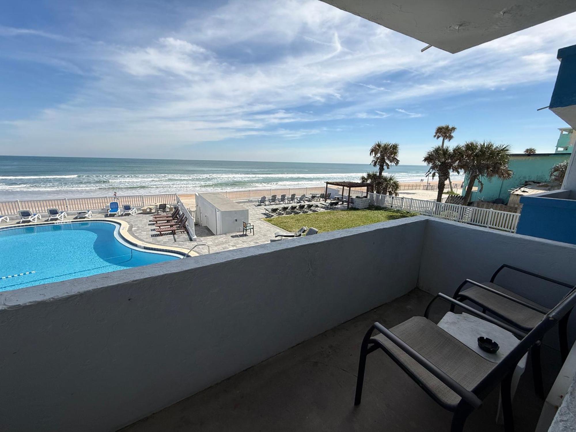 Double Room Balcony or Patio Oceant Front,1756516574:JPEG